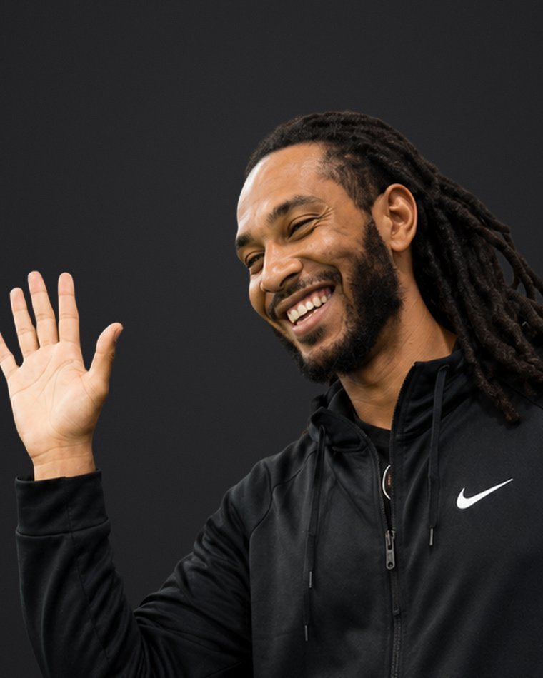 Loris, coach au studio de Paris 15e.
